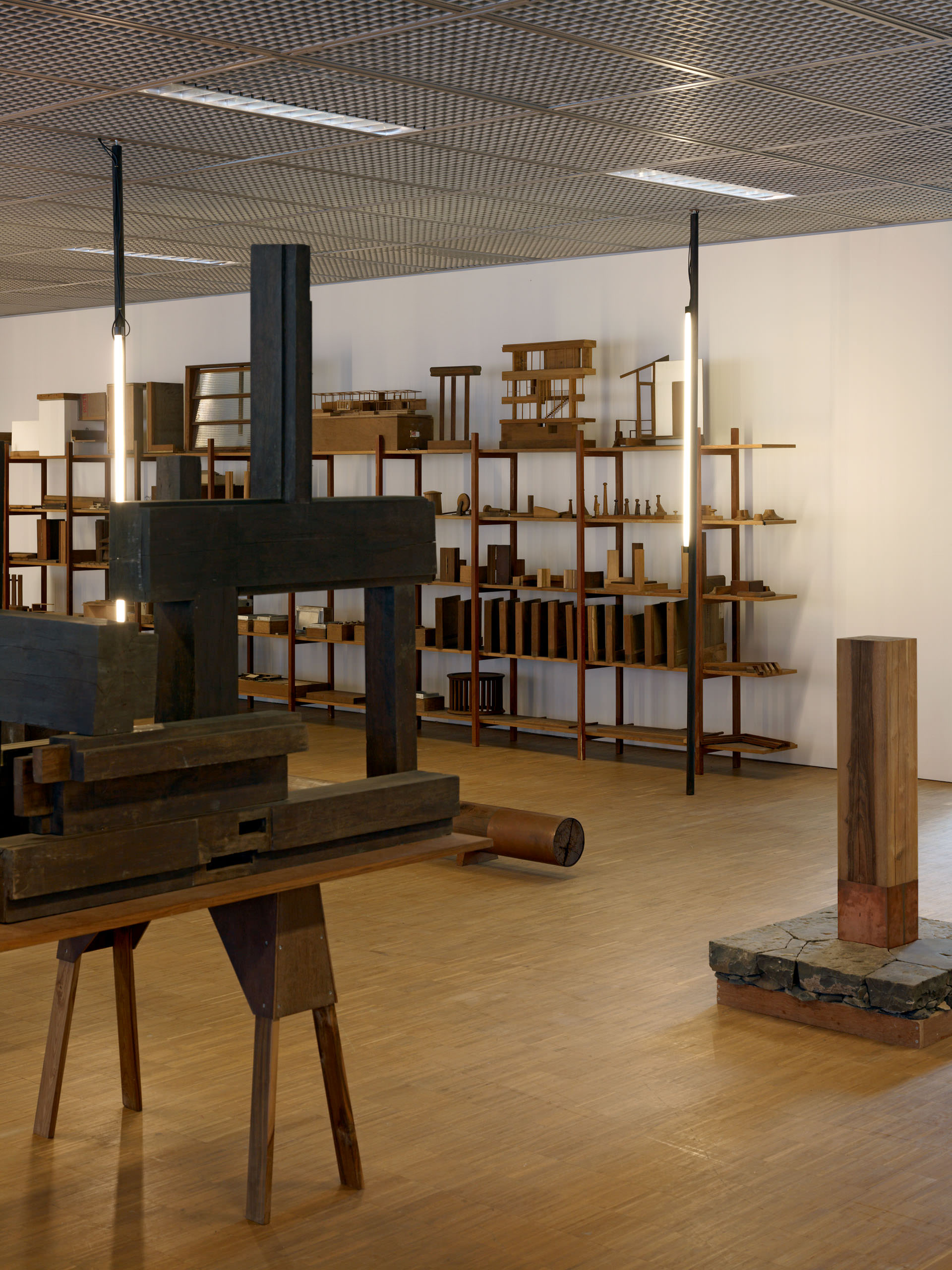 E11328 AP45 028091 j2560